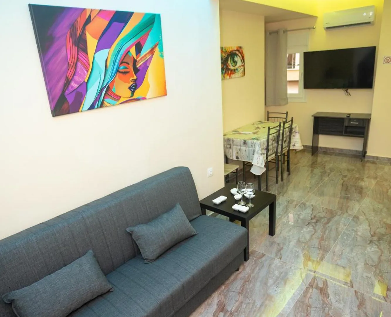 Cozy Corner Apartment Thessaloniki Greece
